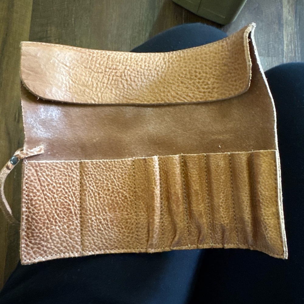 Bed Stu makeup brush holder
